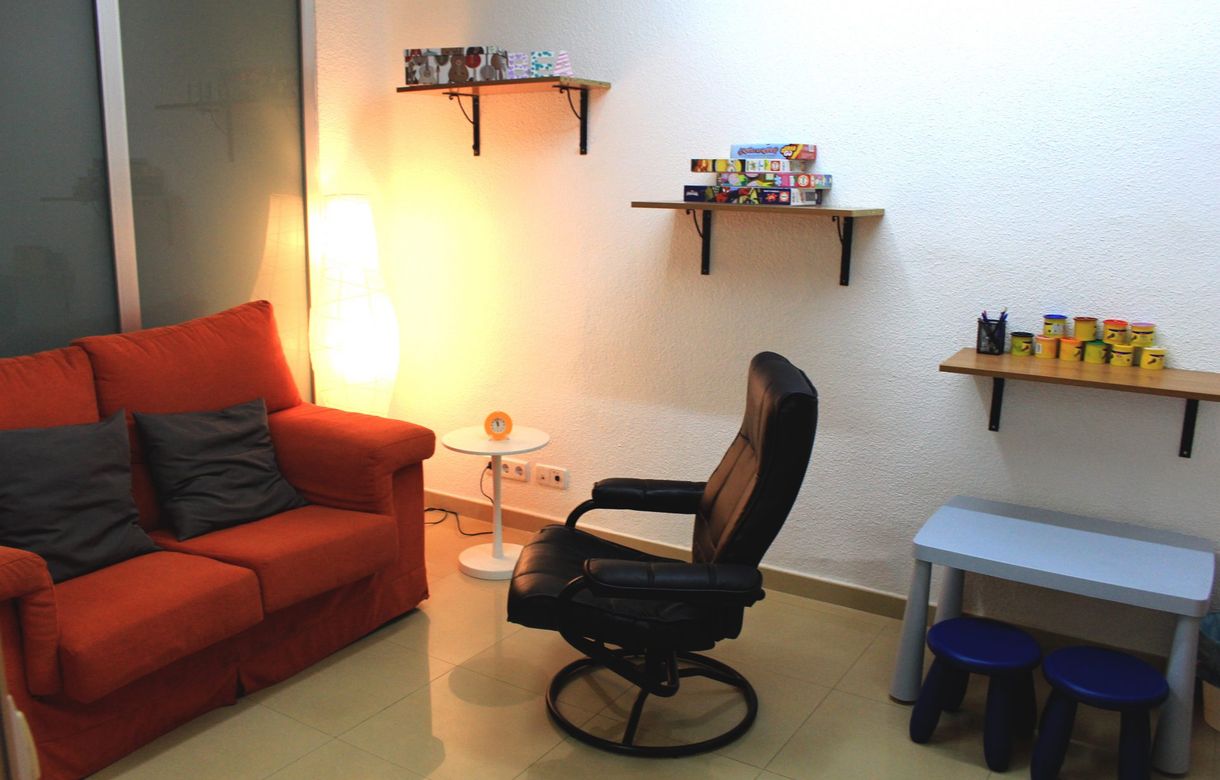 Alquiler consultas de psicología | Alquiler Calle Historiador Diago
