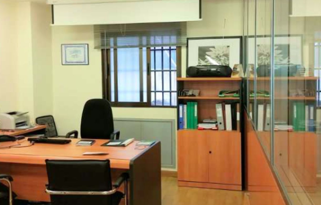 Alquiler oficinas Móstoles | Se alquilan despachos dentro de oficina y coworking en Mostoles