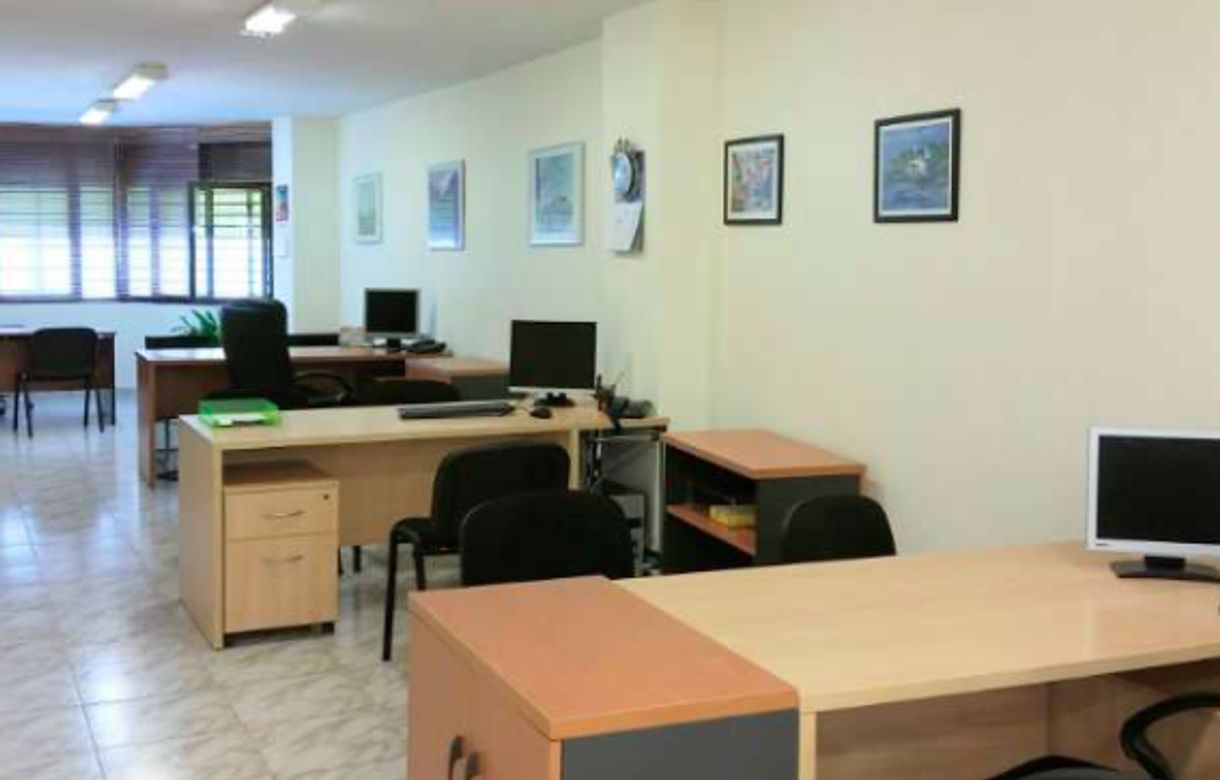 Alquiler oficinas Móstoles | Se alquilan despachos dentro de oficina y coworking en Mostoles
