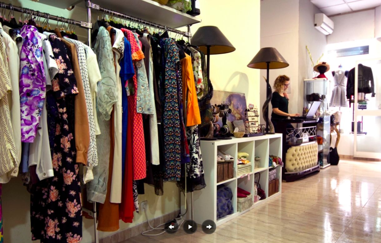 Se comparte tienda en Sevilla Alameda de Hércules 32-33. 41002 Sevilla