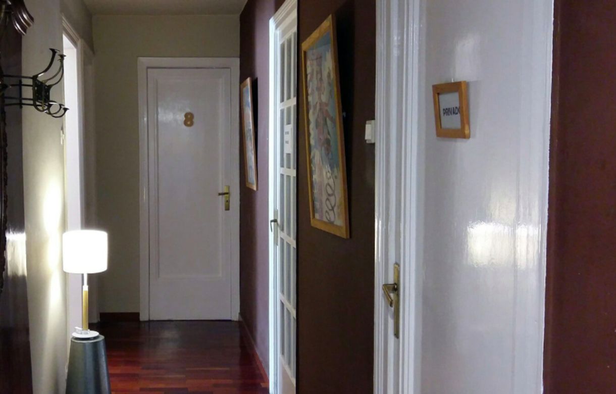 Alquiler de consultorio para psicólogos. Alquiler Plaça de Gal·la Placídia, Barcelona