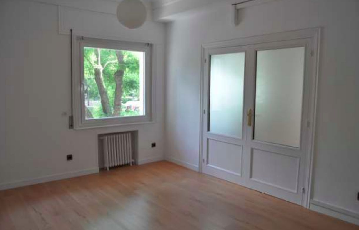 Despachos compartidos en alquiler en Madrid. Alquiler Paseo del Pintor Rosales, Madrid