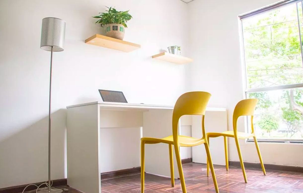 Comparto oficina en Lima, excelente ubicación y en zona tranquila.