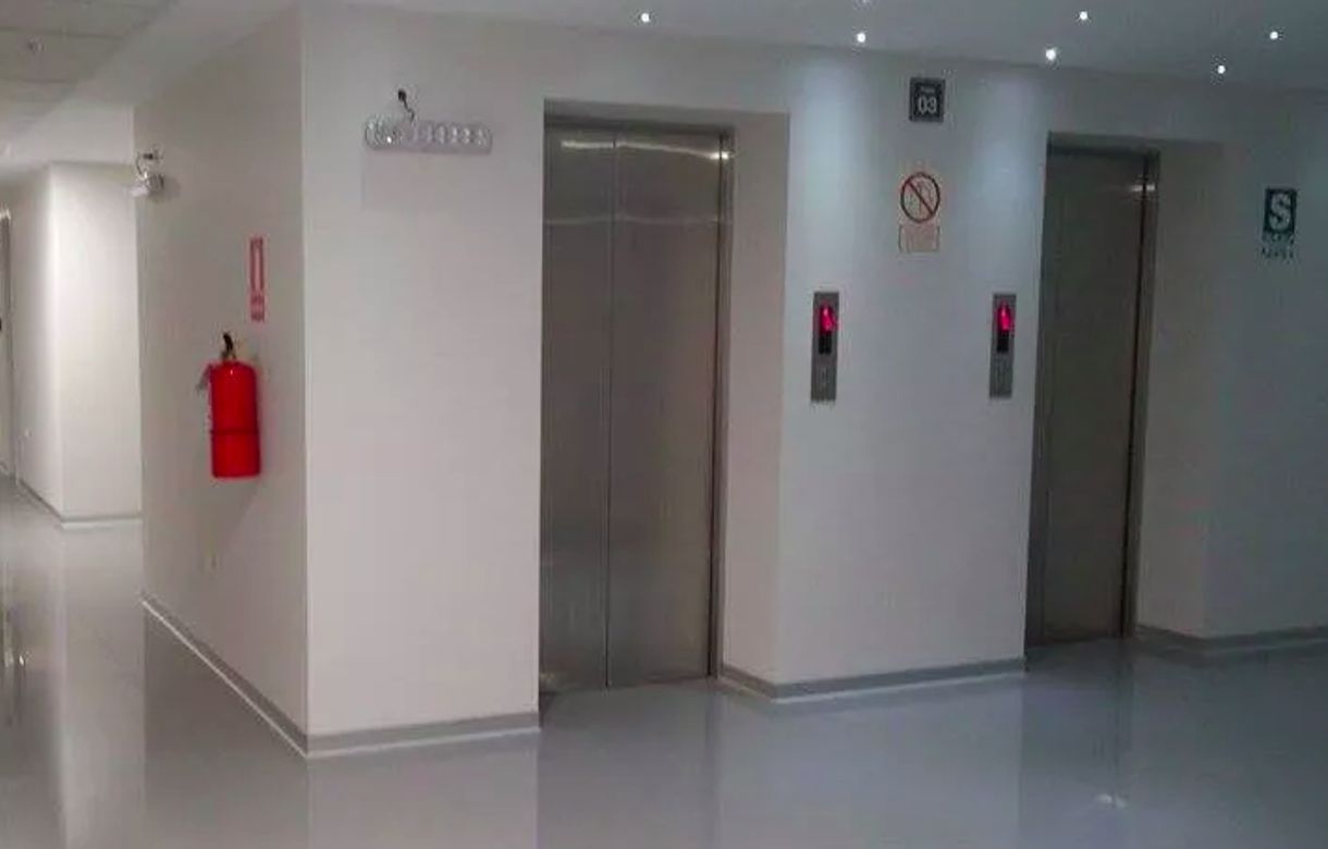 Oficinas en renta por horas. Alquiler en Av. El Polo 401 Of. 301 Monterrico - Surco, Lima