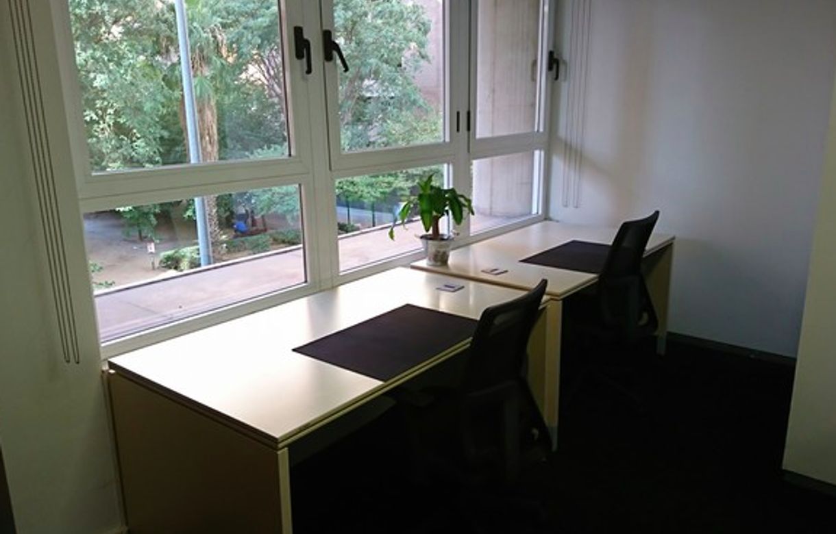 Comparto despacho en Valencia. Alquiler zona de facultats, Valencia