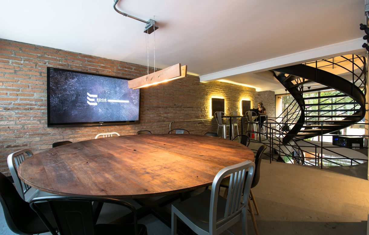 Coworking en Santiago. Arriendo en San Sebastián 2909, Las Condes, Chile