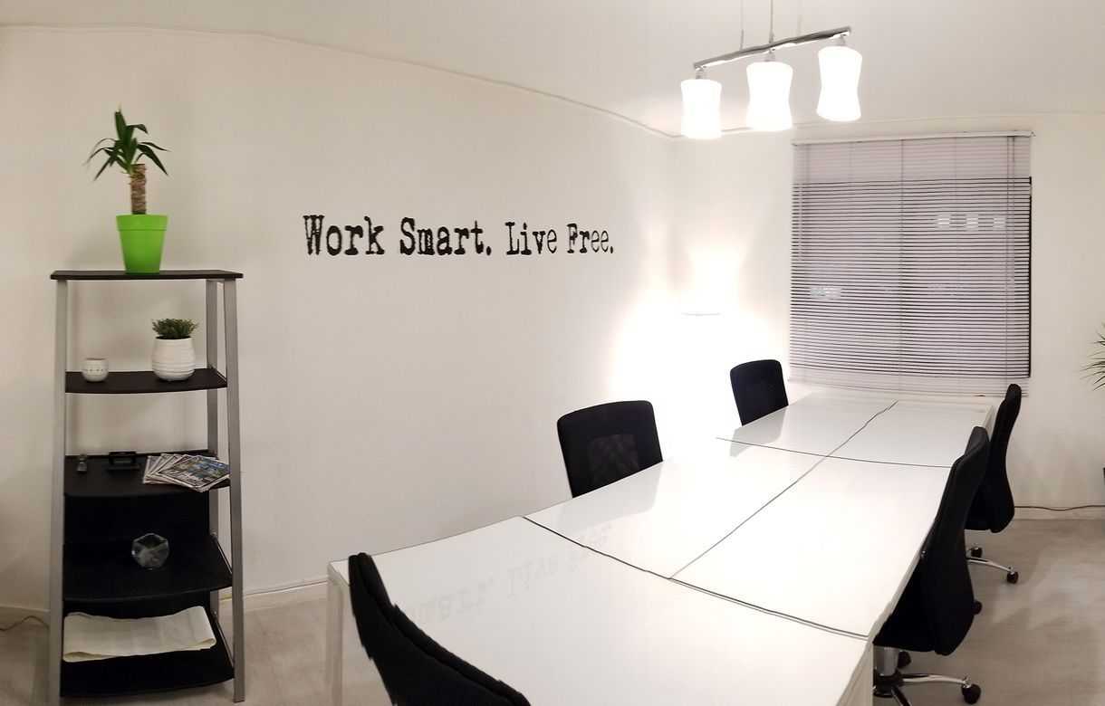 Oficina Santiago centro. Arriendo de oficinas individuales en centro compartido.