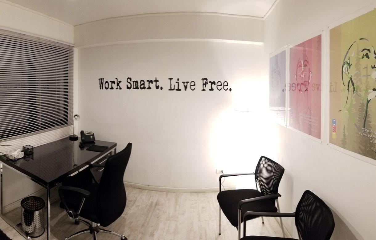 Oficina Santiago centro. Arriendo de oficinas individuales en centro compartido.