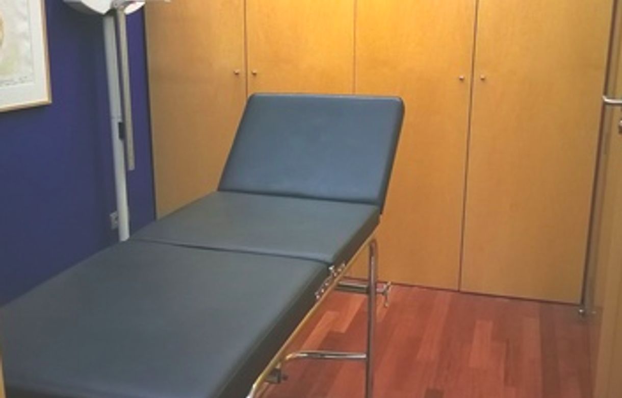 Alquiler consulta Podología - Alquiler calle Industria, Barcelona