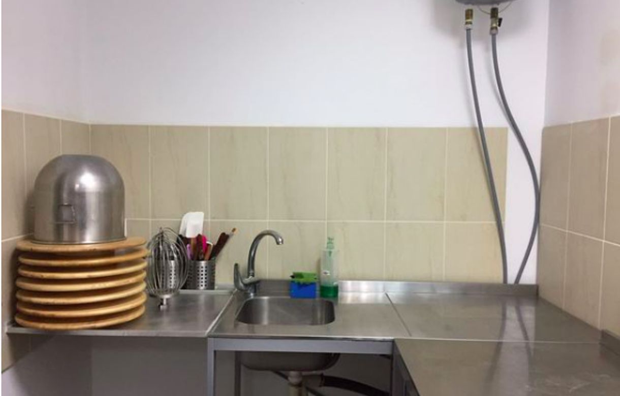 Alquiler de obrador compartido en polígono industrial de Montsolís