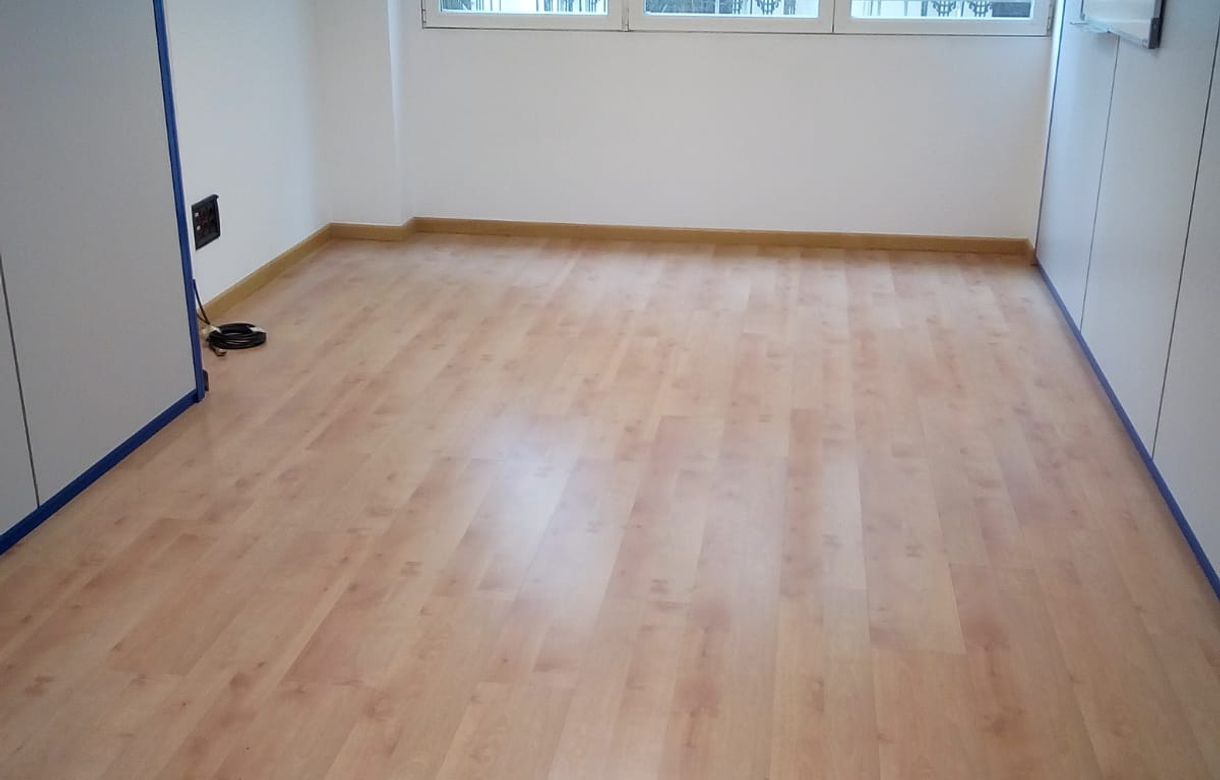 Se alquilan despachos independientes en la plaza del Ayuntamiento