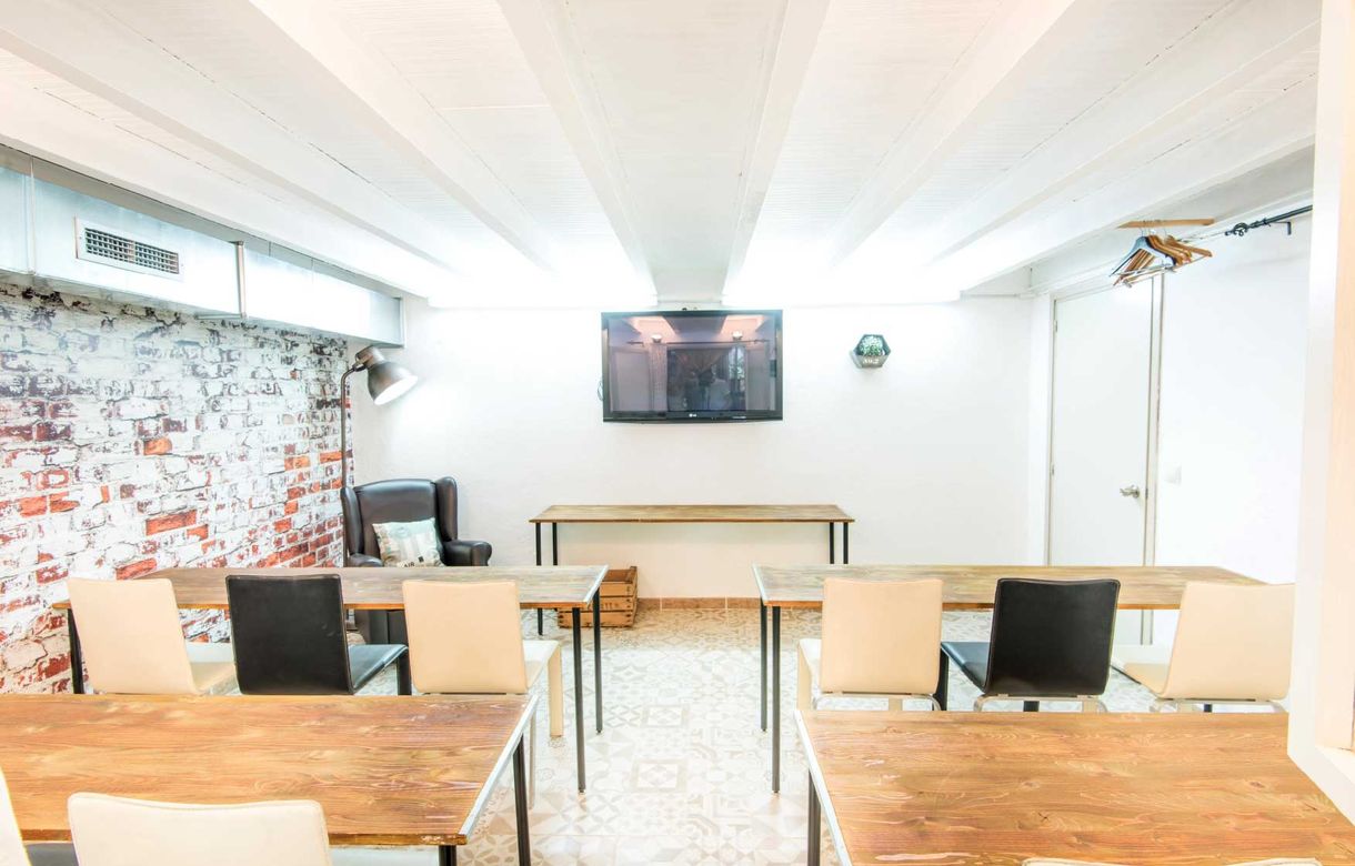 Alquiler escenarios para cursos, conferencias y sesiones de fotografía.