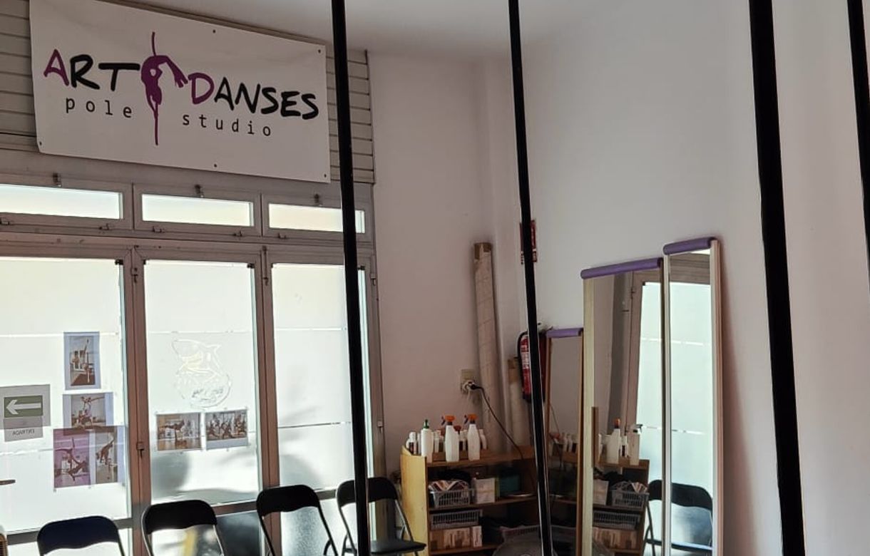 Alquiler sala baile Mallorca | Yoga, Eventos, Poledance, Gym, Ensayos...