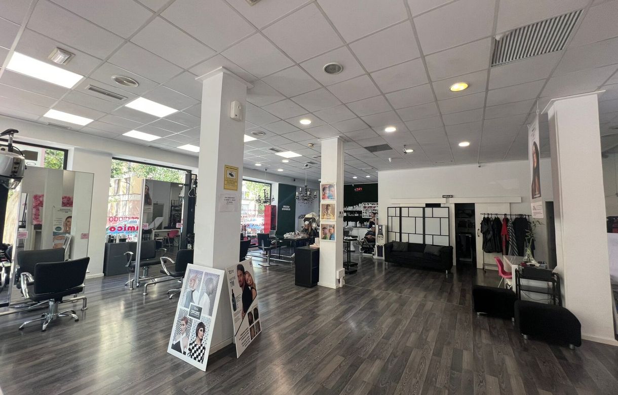 Alquiler peluquería Murcia | Cabina estética