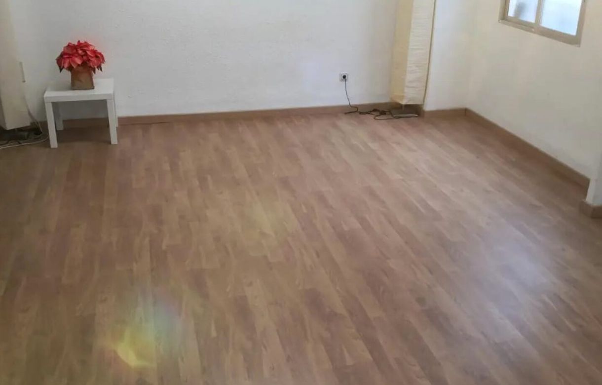 Alquiler Salas de Terapias Valencia + salas para cursos y despachos