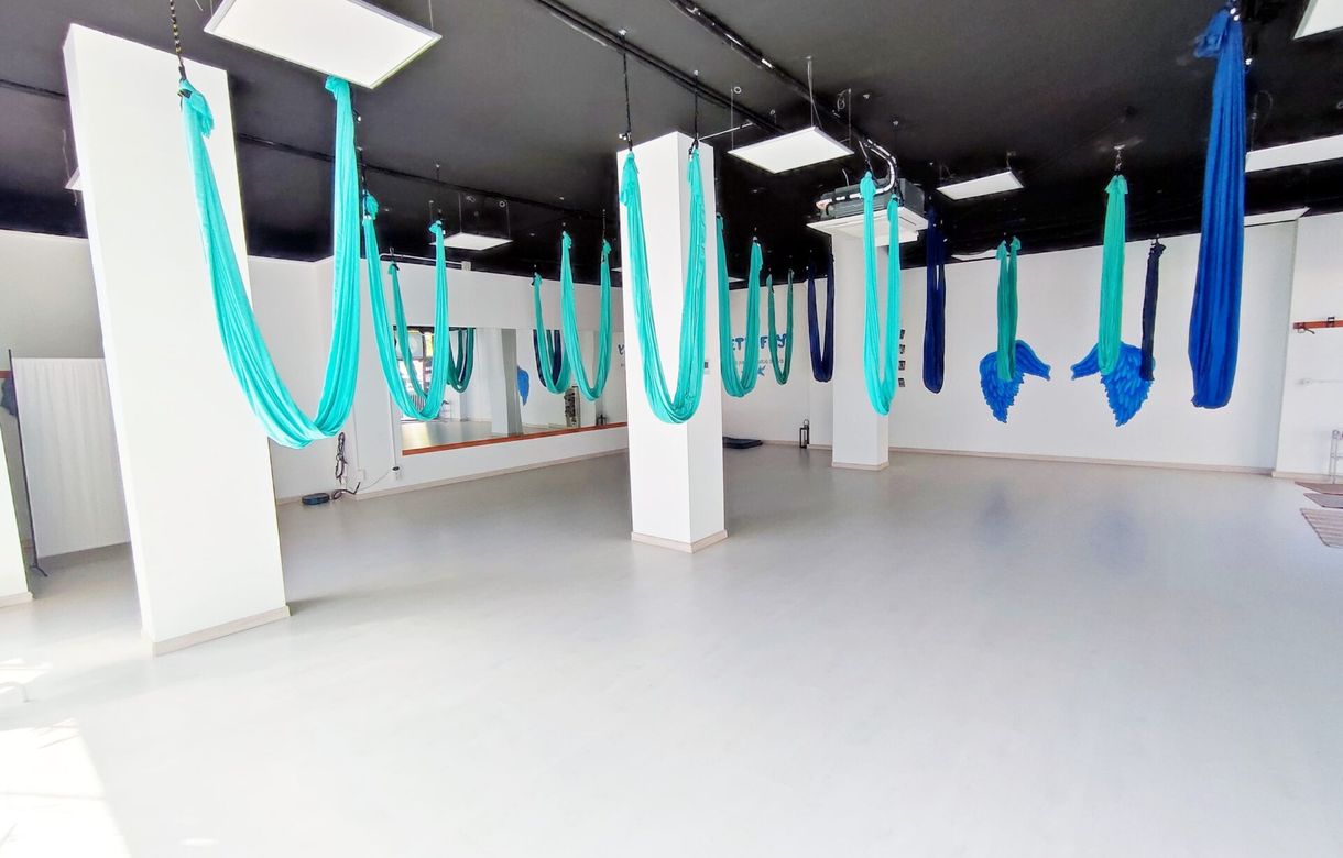 Sala de yoga para profesionales y talleres