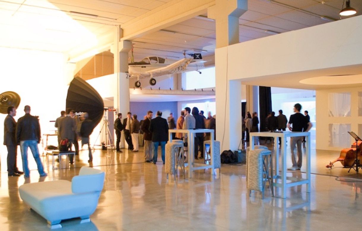 Estudio fotográfico Valencia | Estudio equipado y con posibilidad de alquiler y compra de material fotográfico.