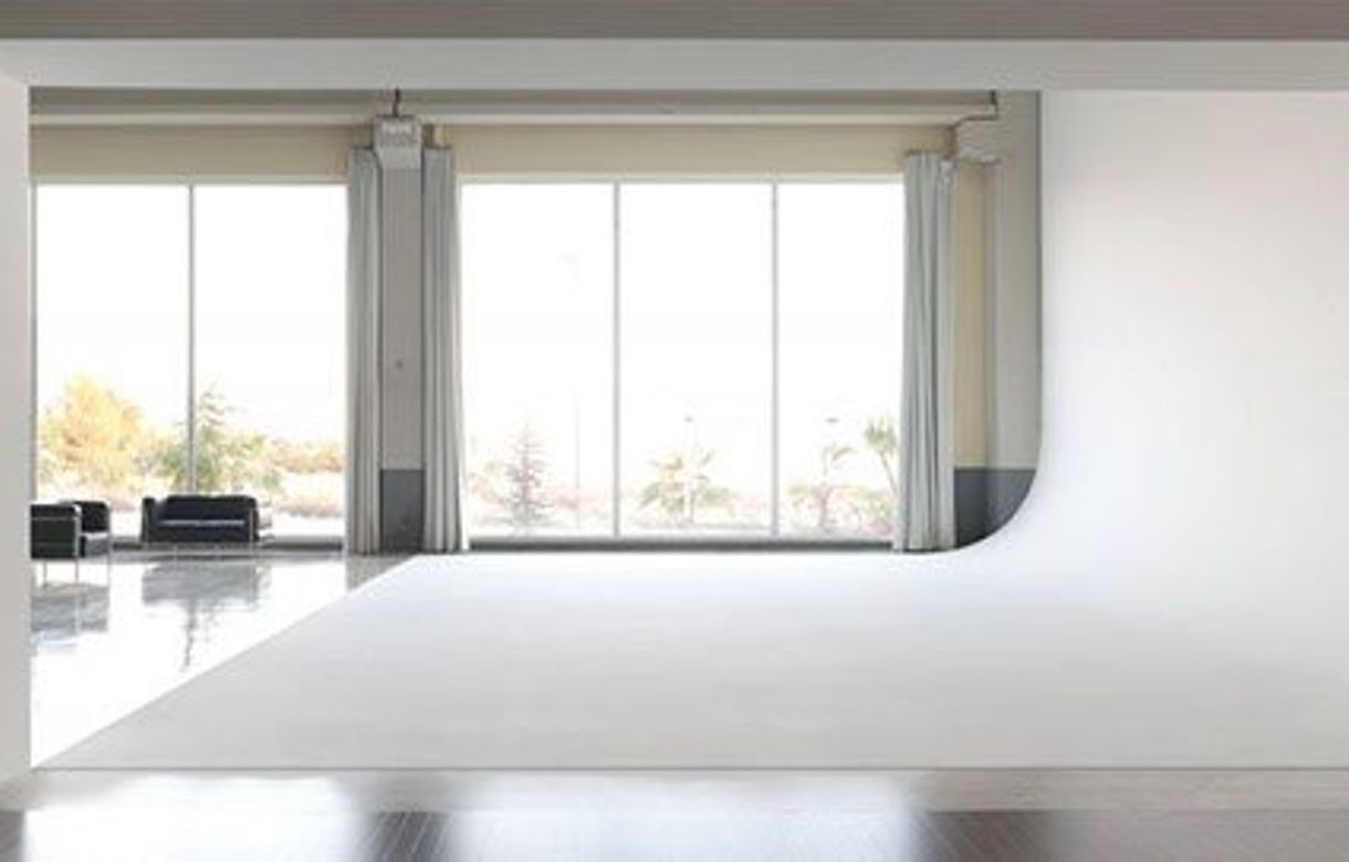 Estudio fotográfico Valencia | Estudio equipado y con posibilidad de alquiler y compra de material fotográfico.