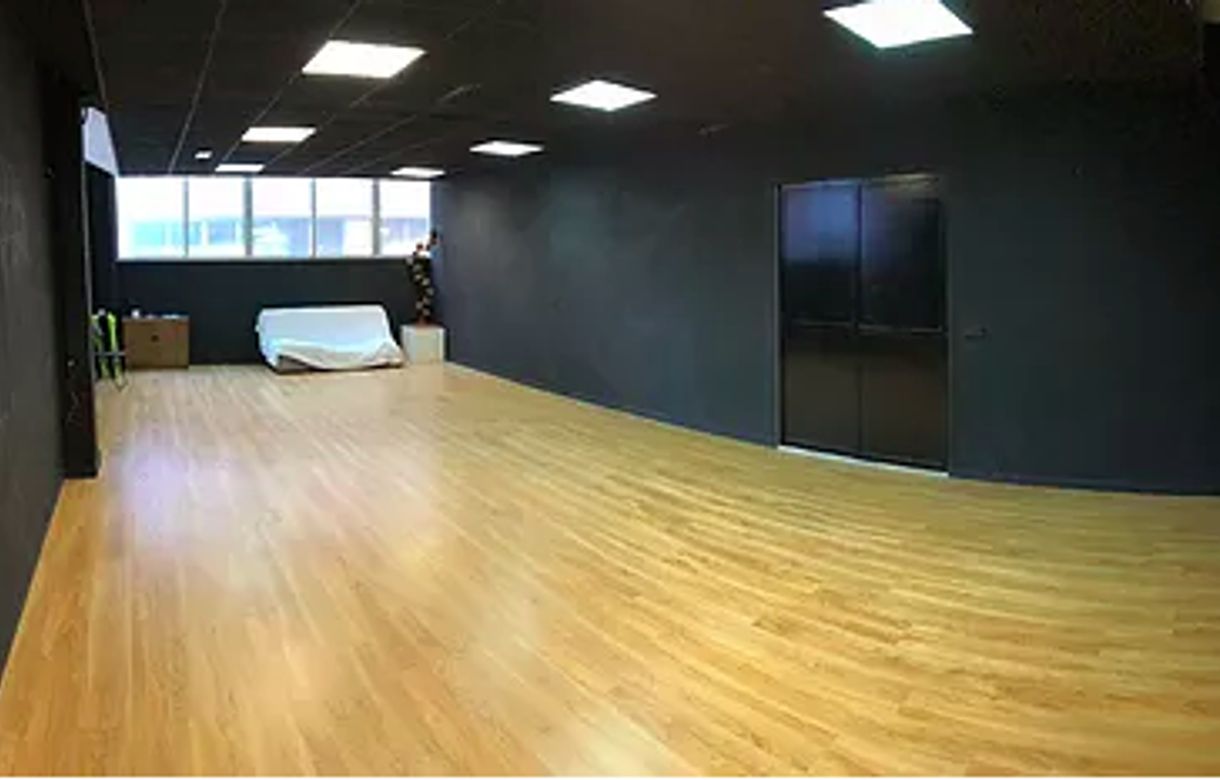 Local de ensayo y taller para artistas