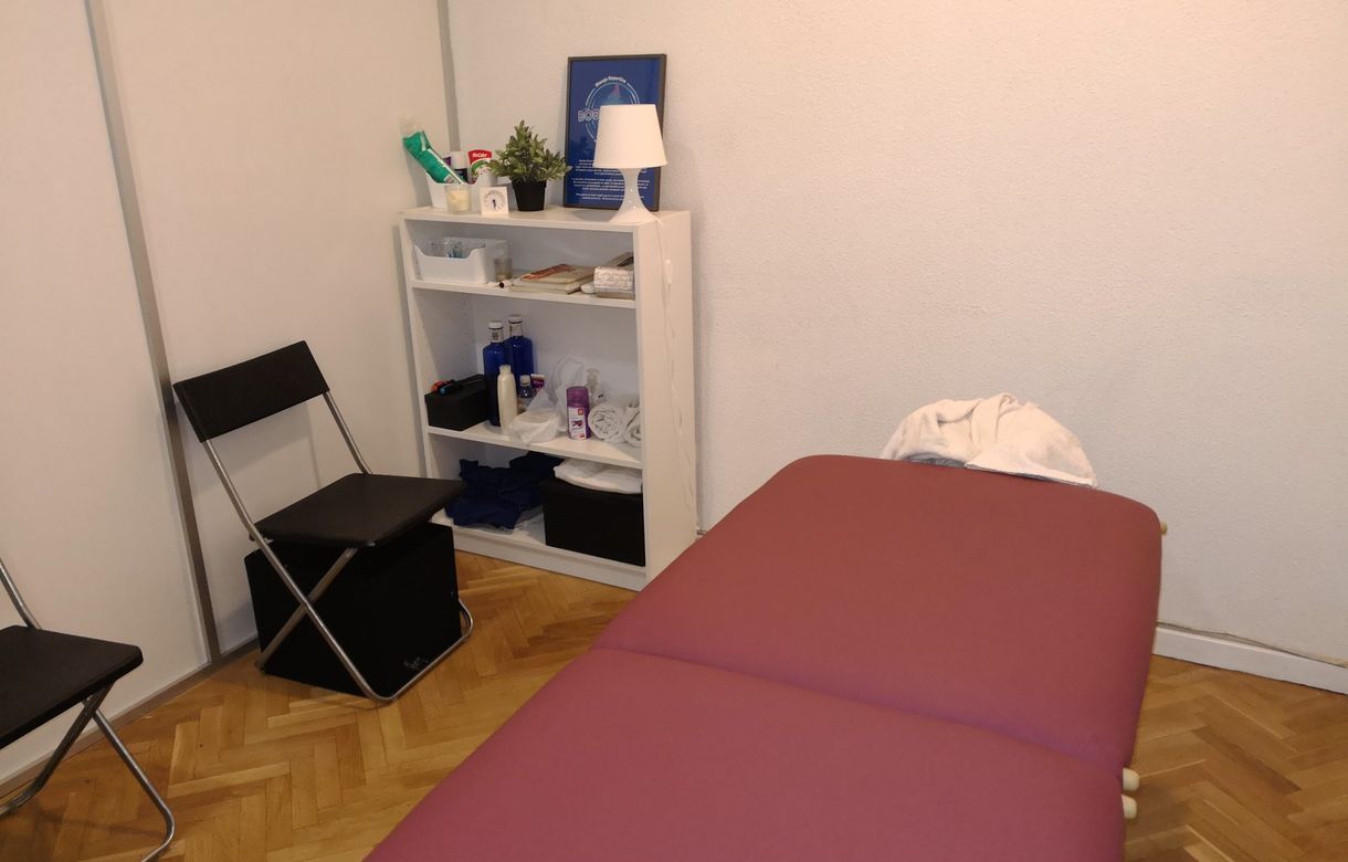 Alquiler de sala en centro de osteopatía. Zona Opera, Madrid