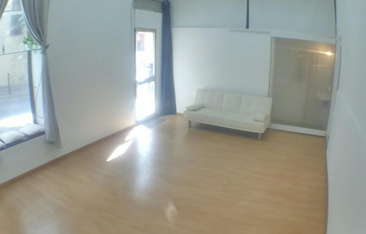 Espacio para yoga y diferentes terapias en alquiler