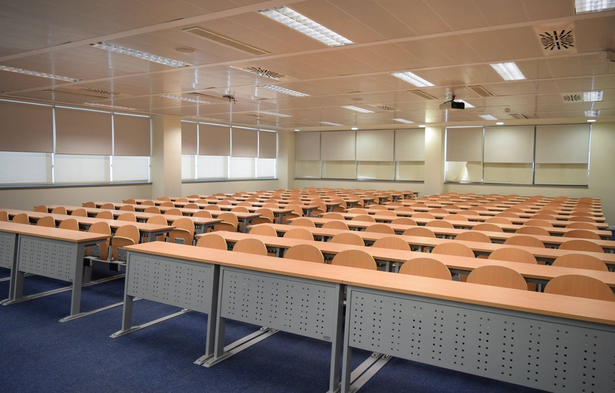 Alquiler sala para reuniones | El mejor centro para tus eventos de empresa