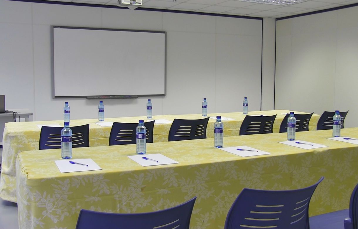 Alquiler sala para reuniones | El mejor centro para tus eventos de empresa