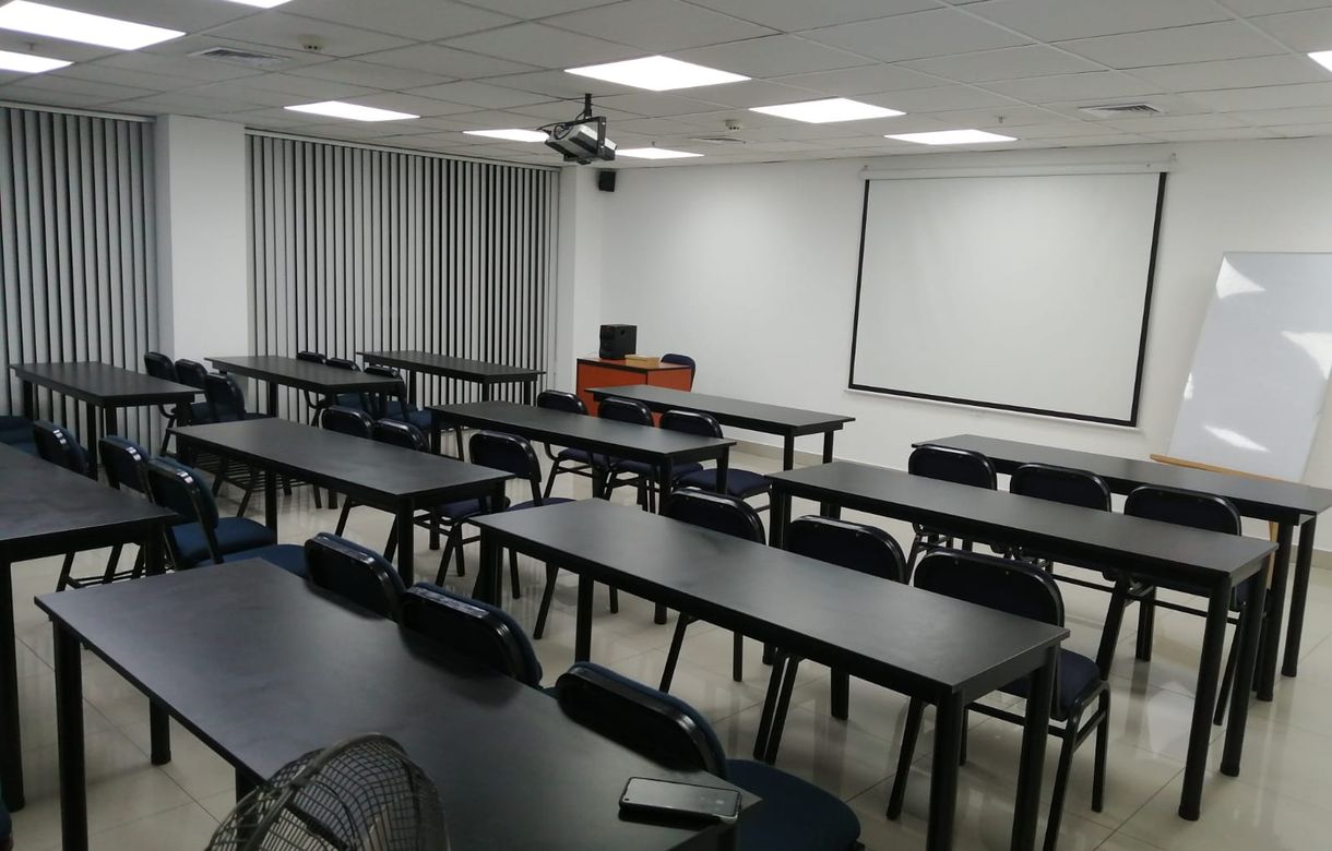 Alquiler de aulas por paquete de horas – Lince