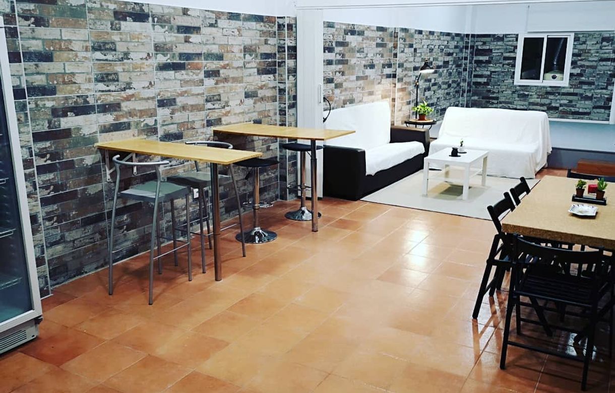 Henrypole meeting point