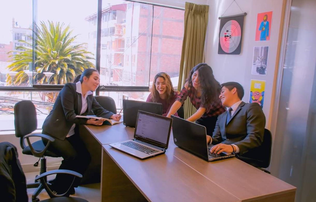 La Oficina Cusco | Despachos | Sala Reuniones - Image 4