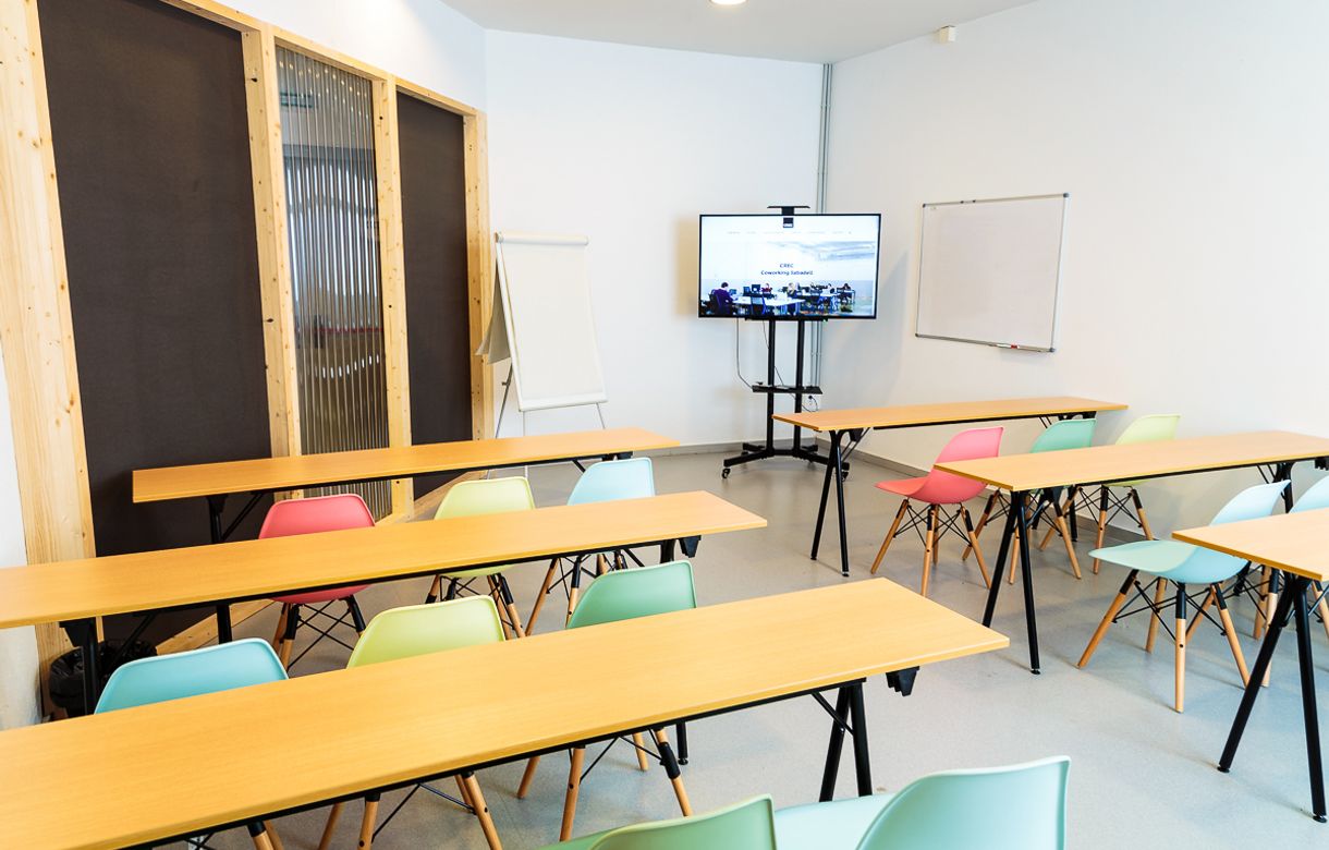 CREC Coworking Sabadell oficinas de 4 a 10 personas