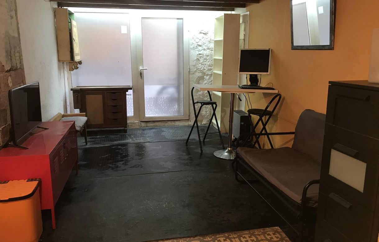 Alquiler en el Gótico de un fantástico espacio de trabajo para compartir