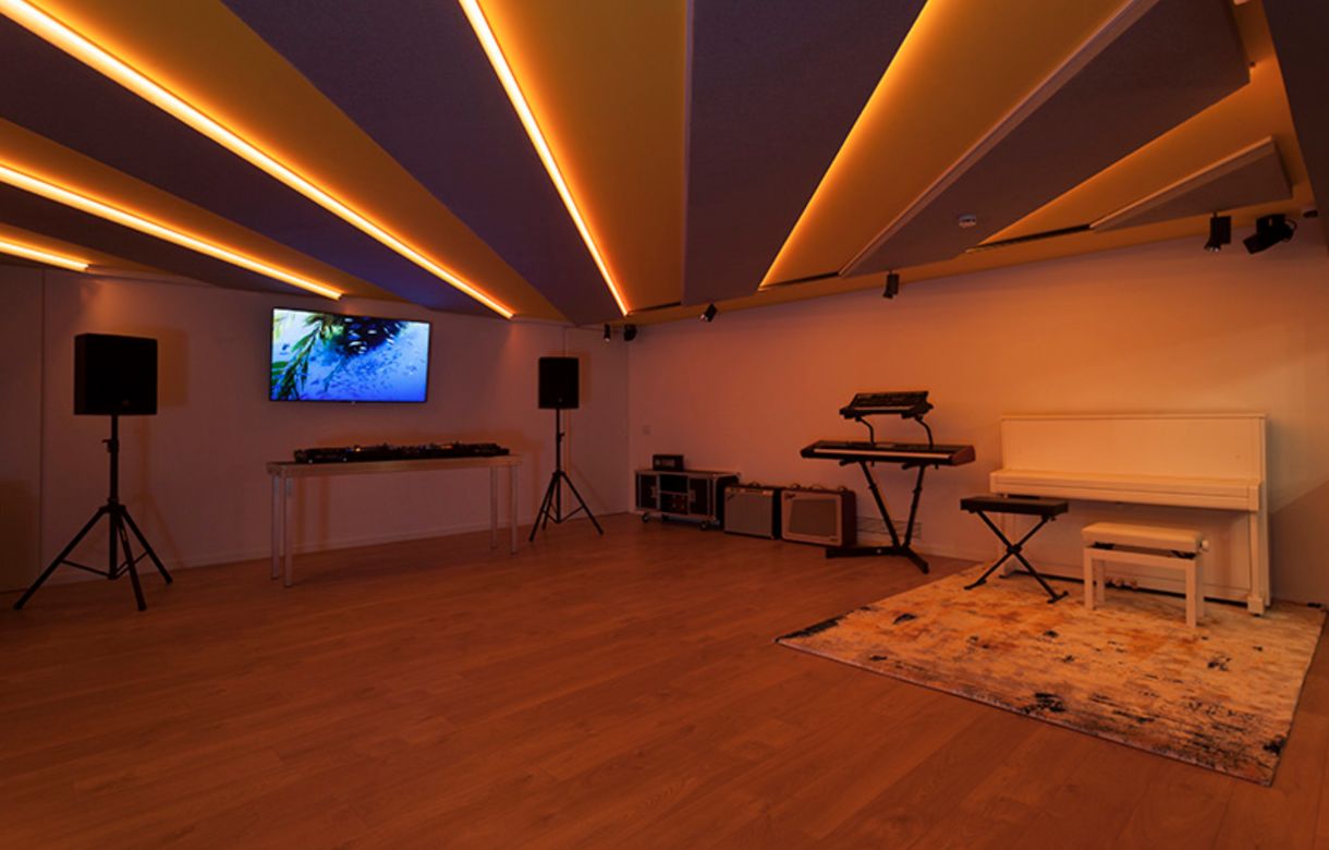 Alquiler salas para conferencias y eventos | Estudio de Grabación y de Fotografía