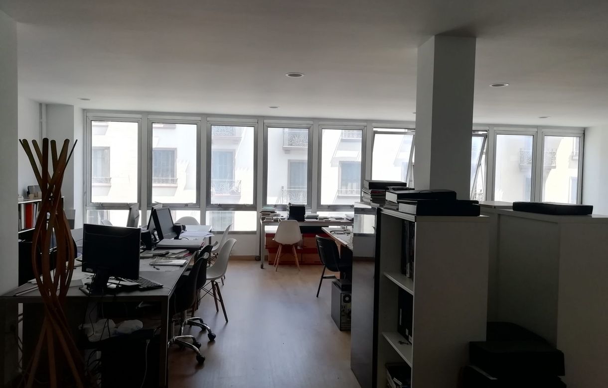 Plazas disponibles en un despacho de arquitectura, ingeniería y construcción