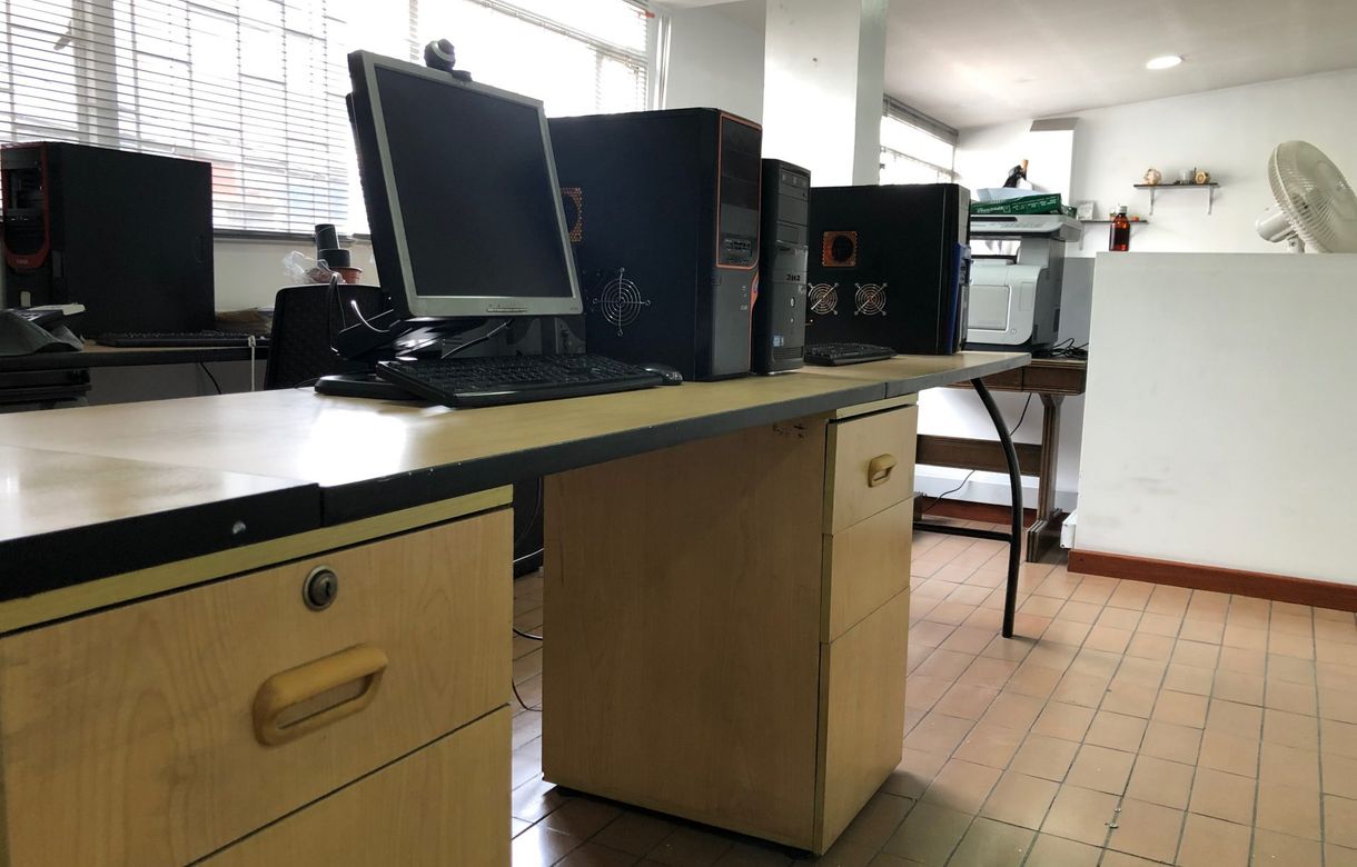 Oficina compartida en Bogota Sur - Cerca al CC Plaza de las Americas