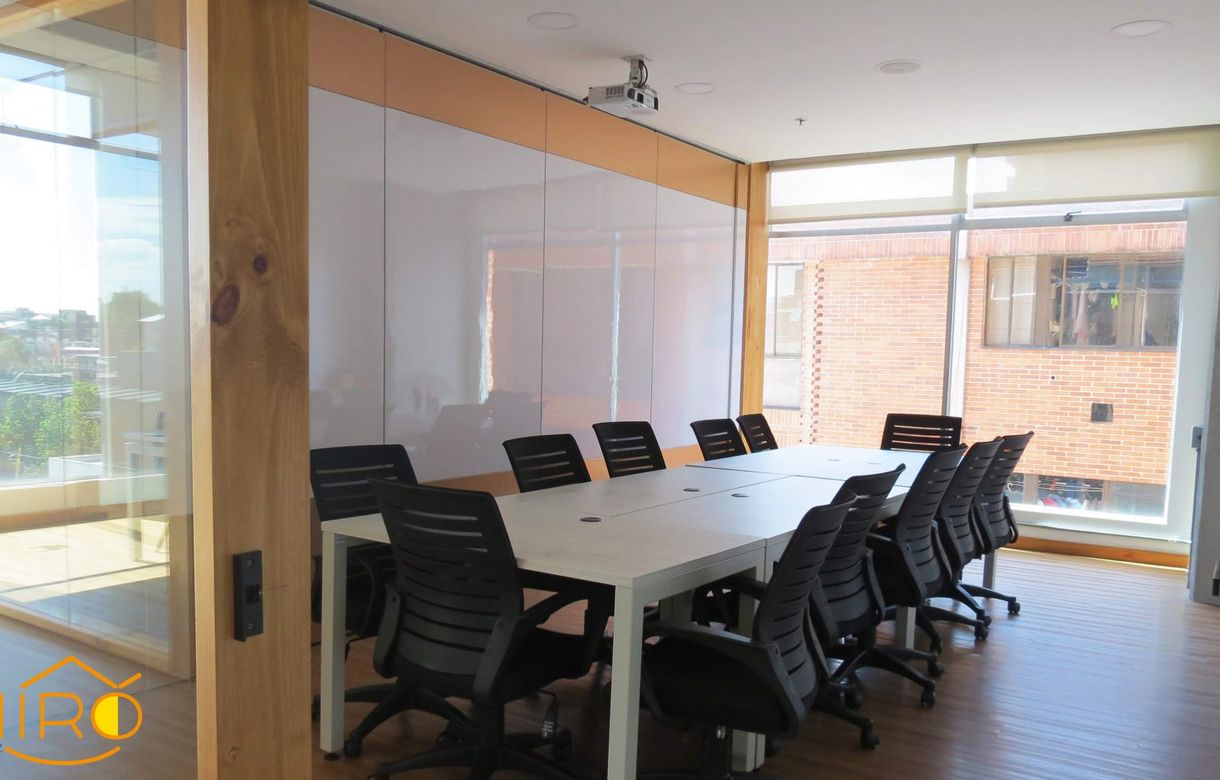 Oficina en alquiler en Bogotá | Espectacular | Cerca del parque de la 93