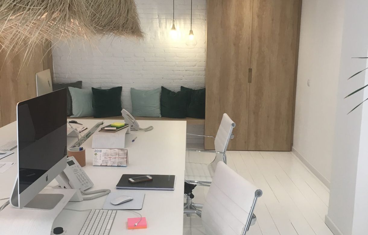 Alquiler oficina en Sarriá compartida