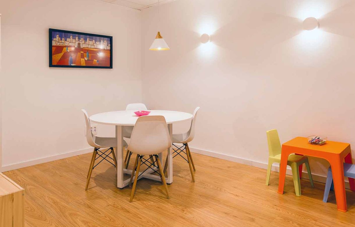 Alquiler despacho por horas | Santarios psicólogos, nutricionistas...