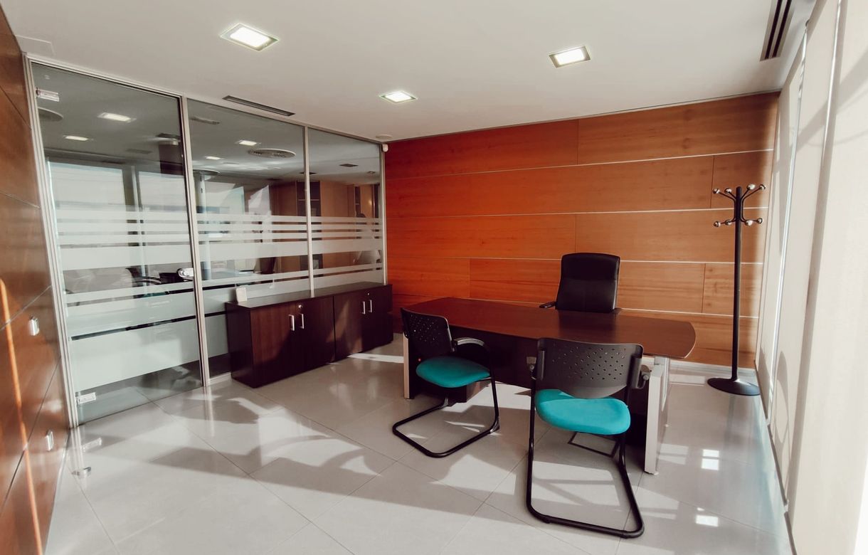 Coworking en Mataró  | Salas de formaciones | Alquiler de despachos