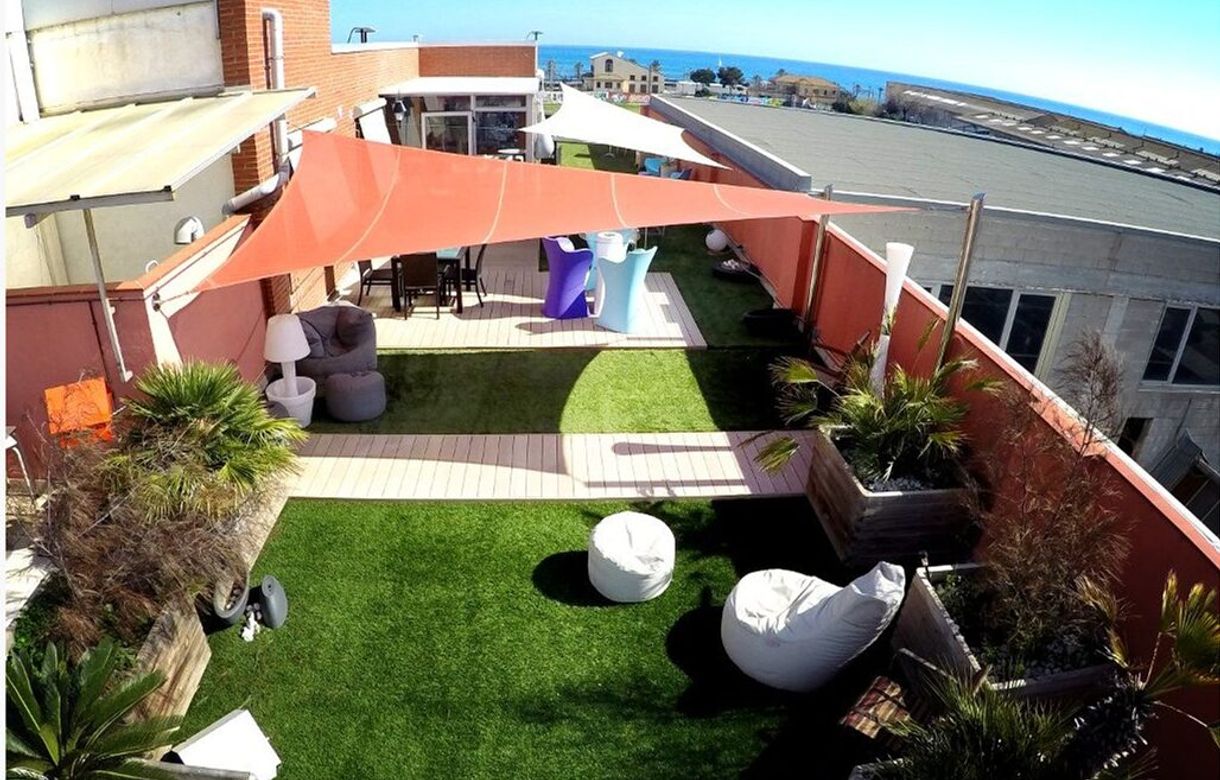 Coworking en Mataró  | Salas de formaciones | Alquiler de despachos