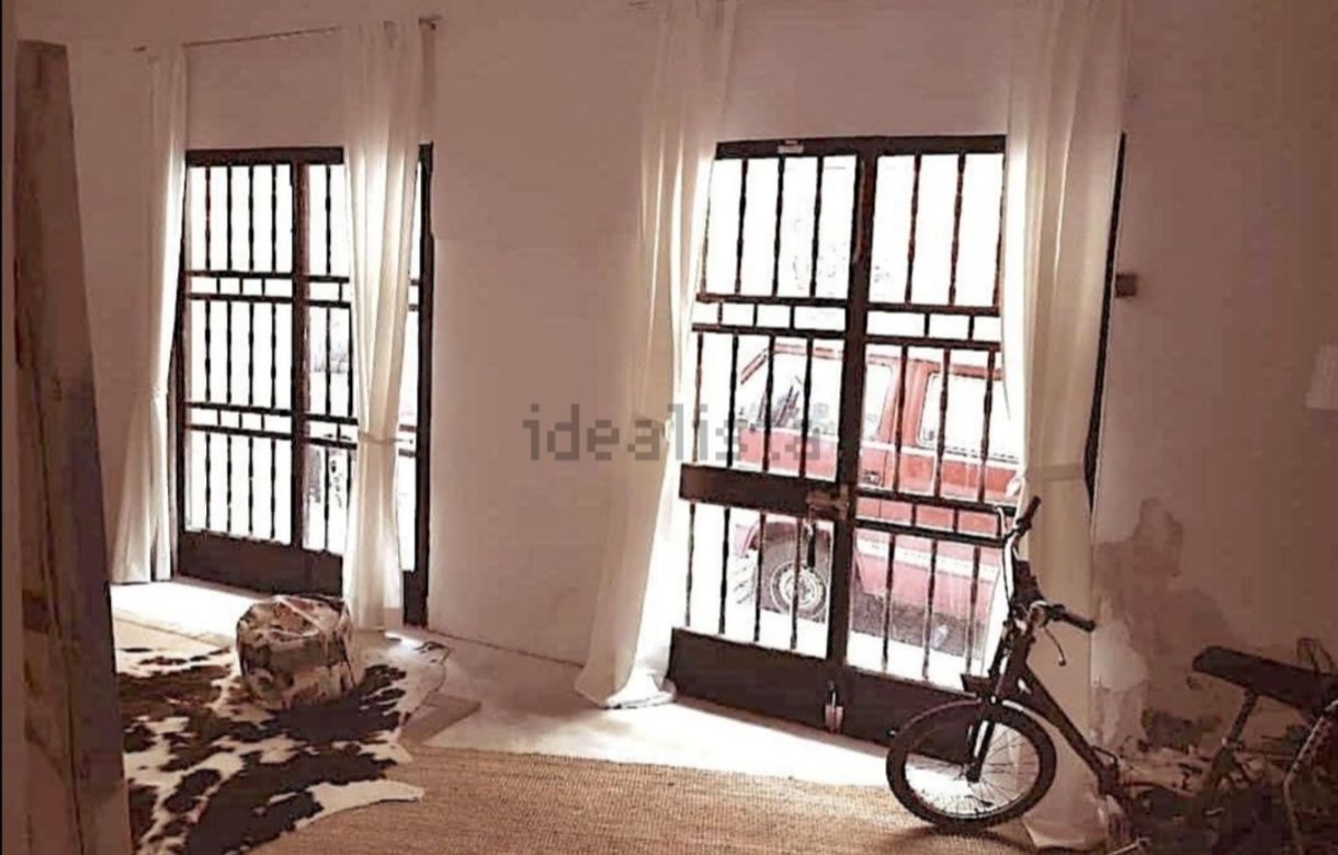 Espacio para artesanos y artistas