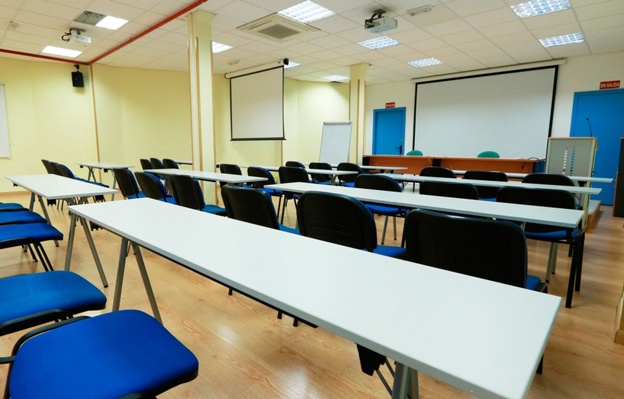 Alquiler aulas para formación Madrid o congresos