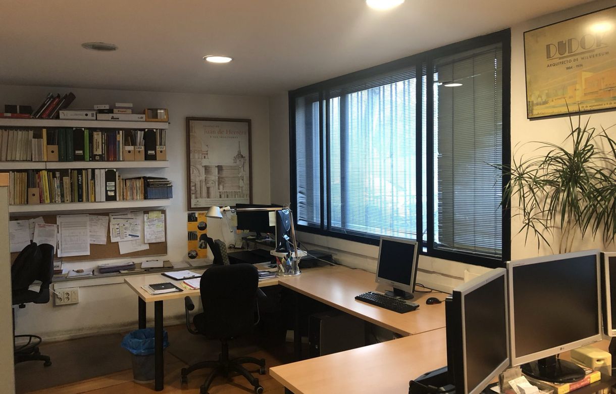 Alquiler de espacio de trabajo en estudio arquitectura | Madrid Centro