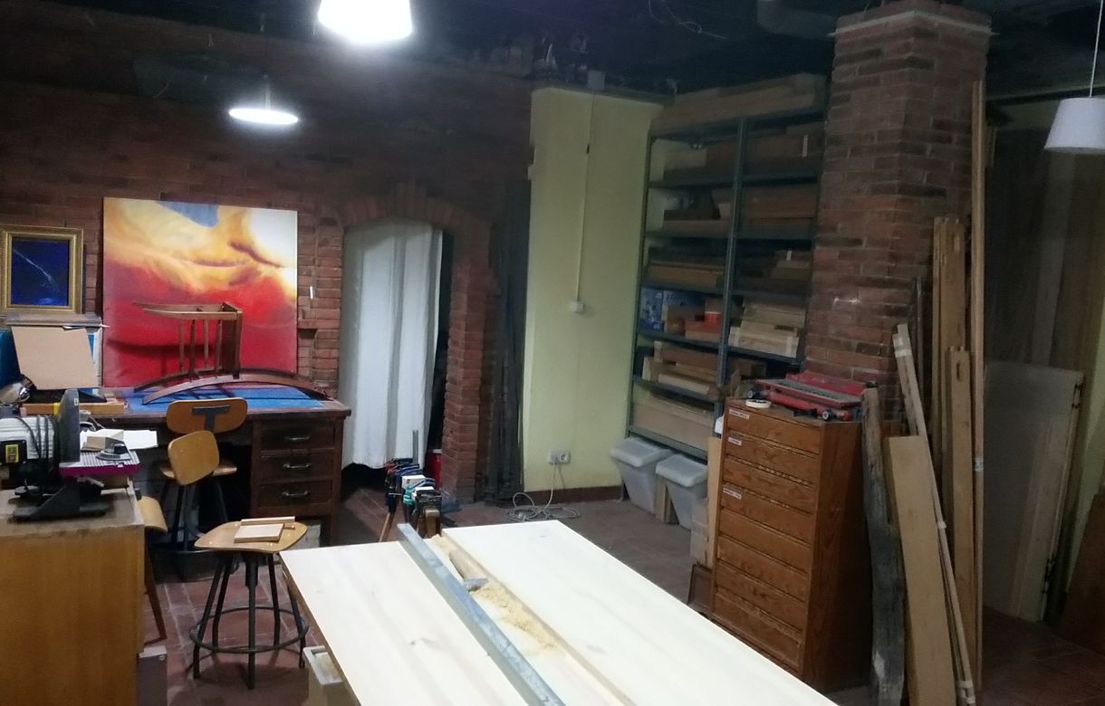 Taller de madera y artesanía, escultura y restauración