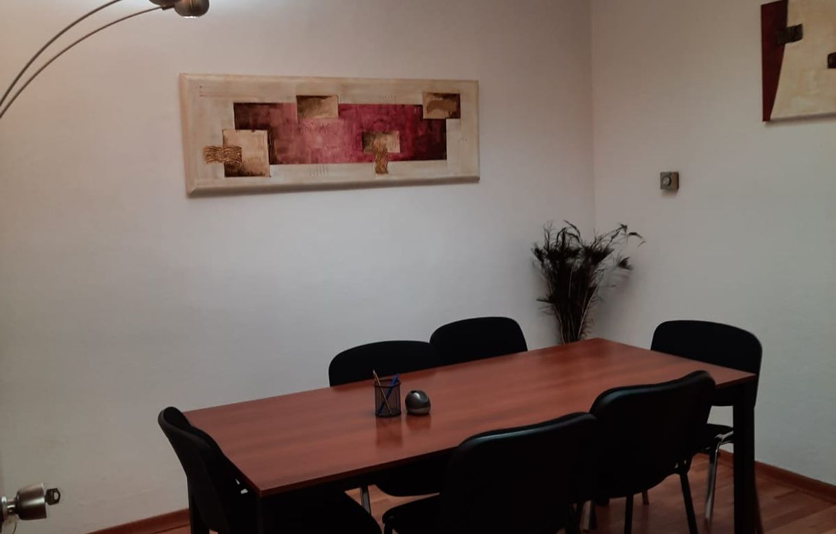 Despacho compartido con asesoría