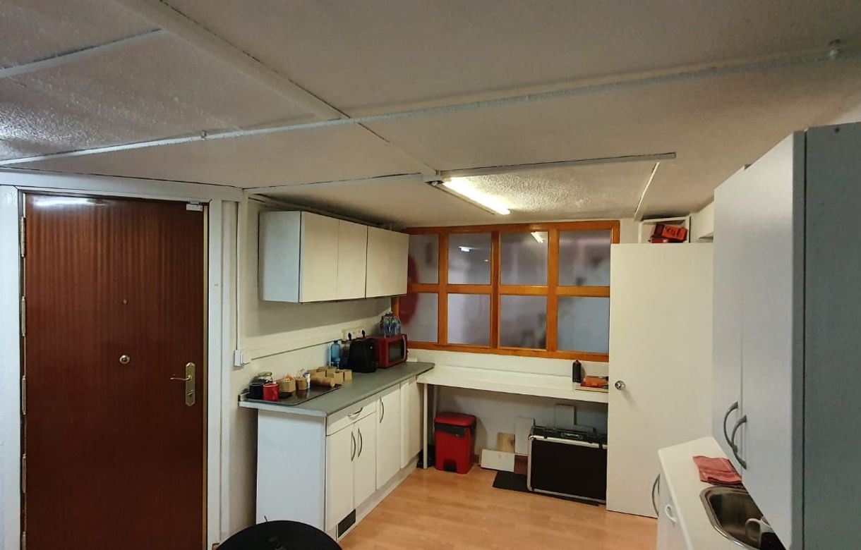 Alquiler oficina - Coworking | Parte inferior con estudio en alquiler