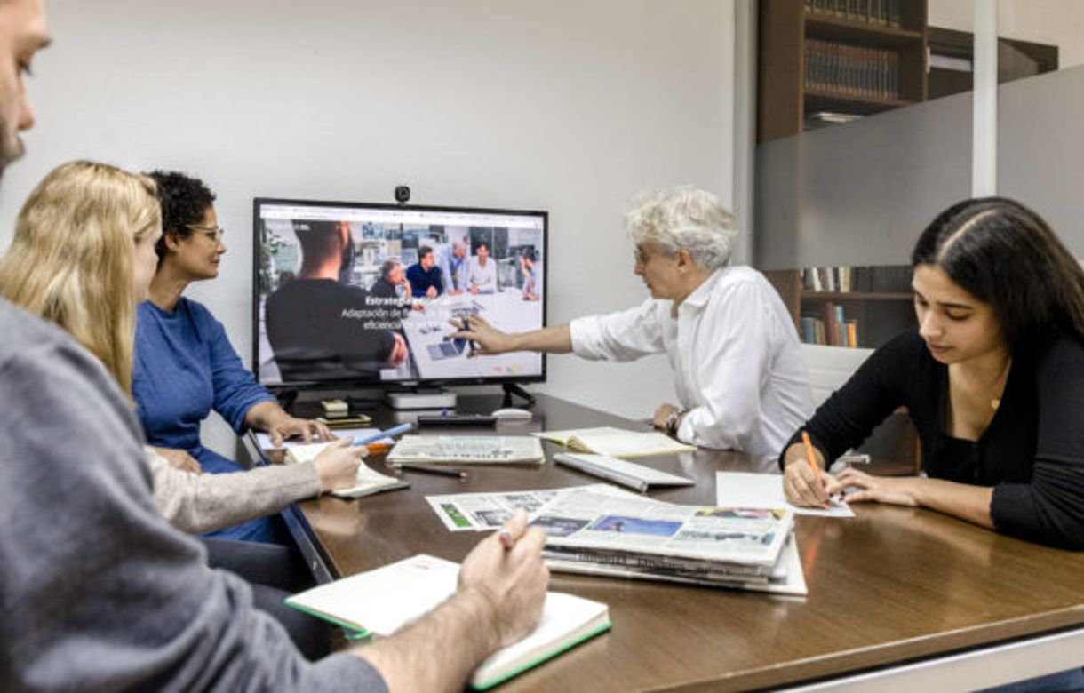 Estudio de diseño gráfico compartido