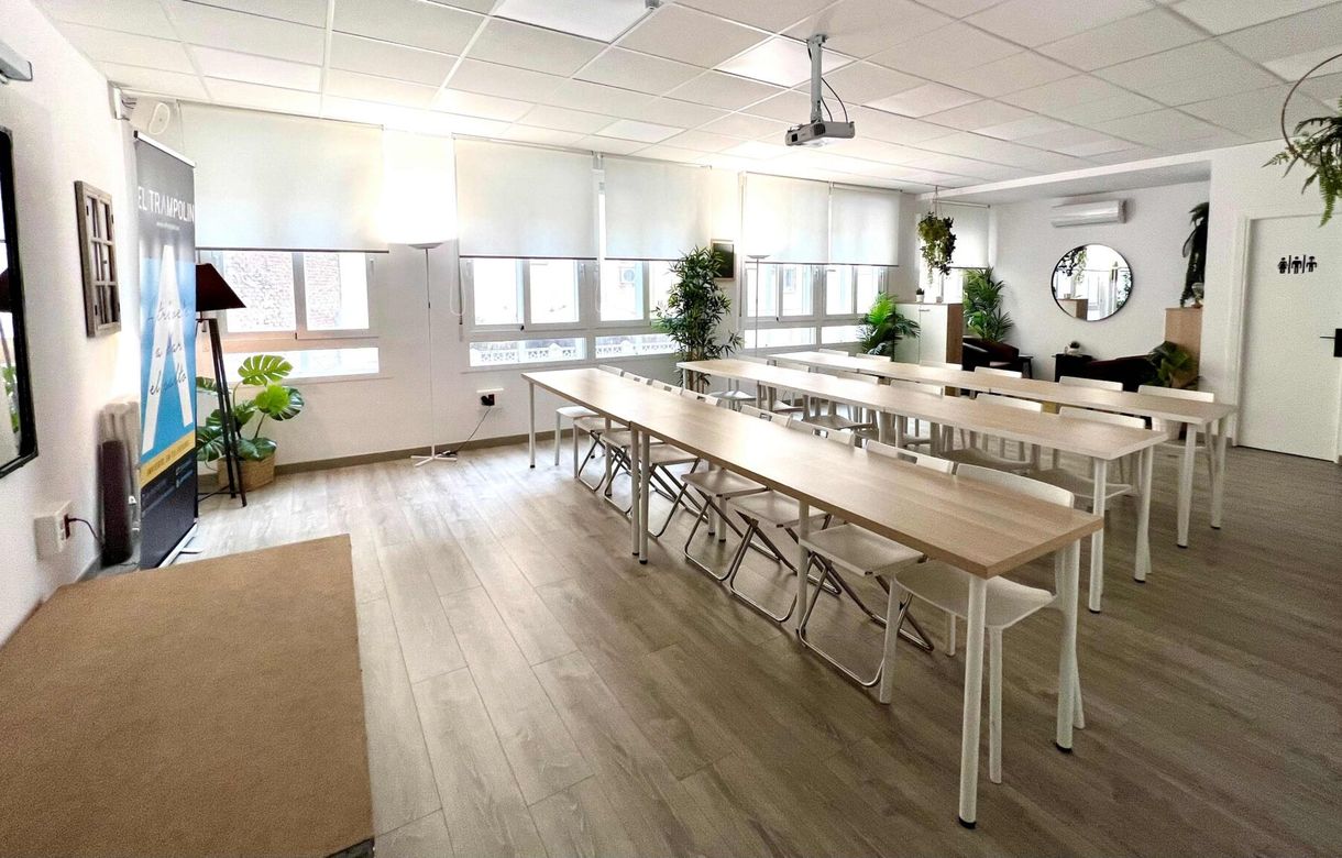 Alquiler sala de reuniones Madrid | Multiusos