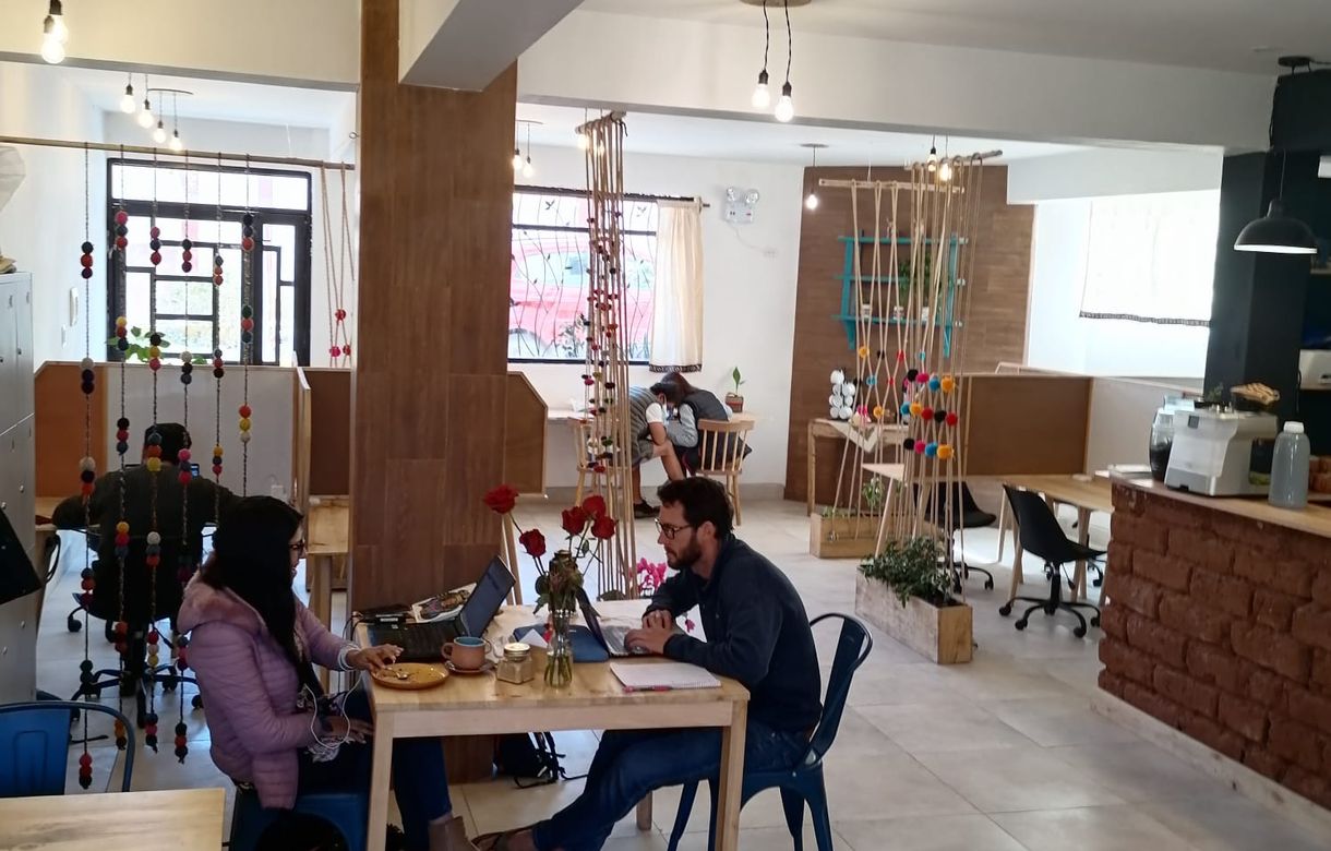 Urubamba Peru | El Zorro de Arriba Coworking – Cafe