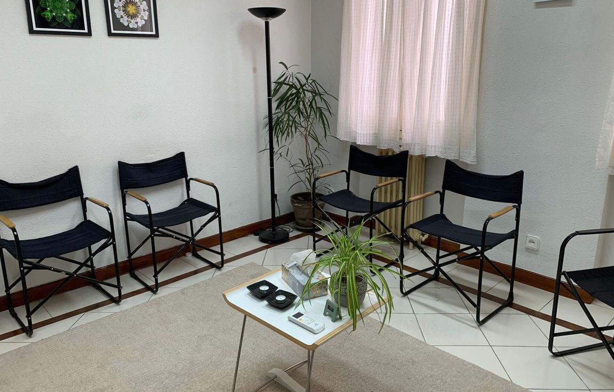 Alquilar sala en un ambiente sereno y cuidado